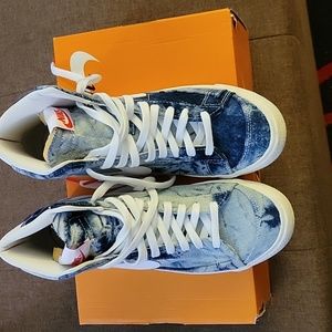 Womens W Blazer Mid 77